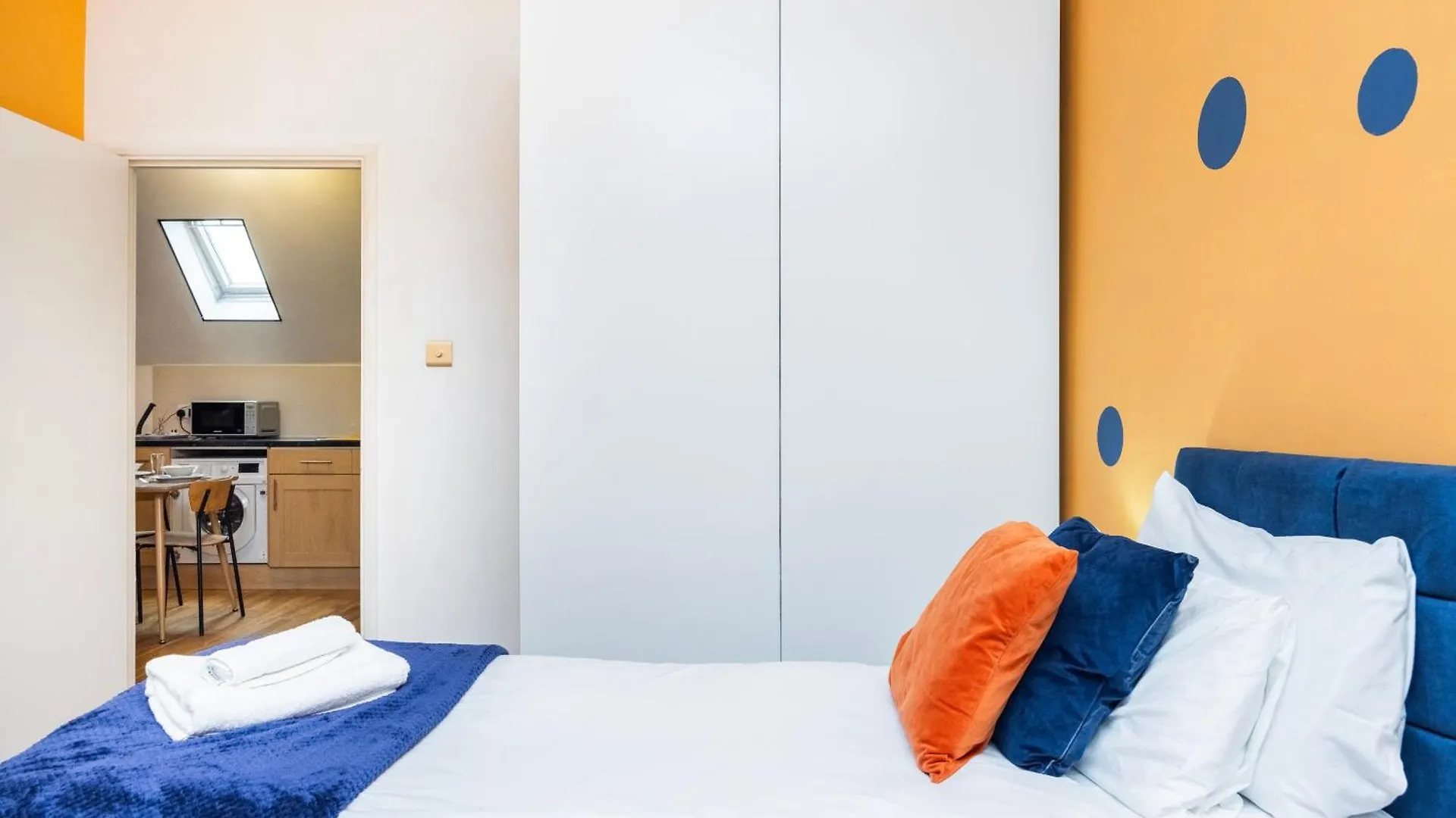 Vibrant Fresh Flat Near The Station - New Cross - Goldsmiths Lägenhet London Storbritannien