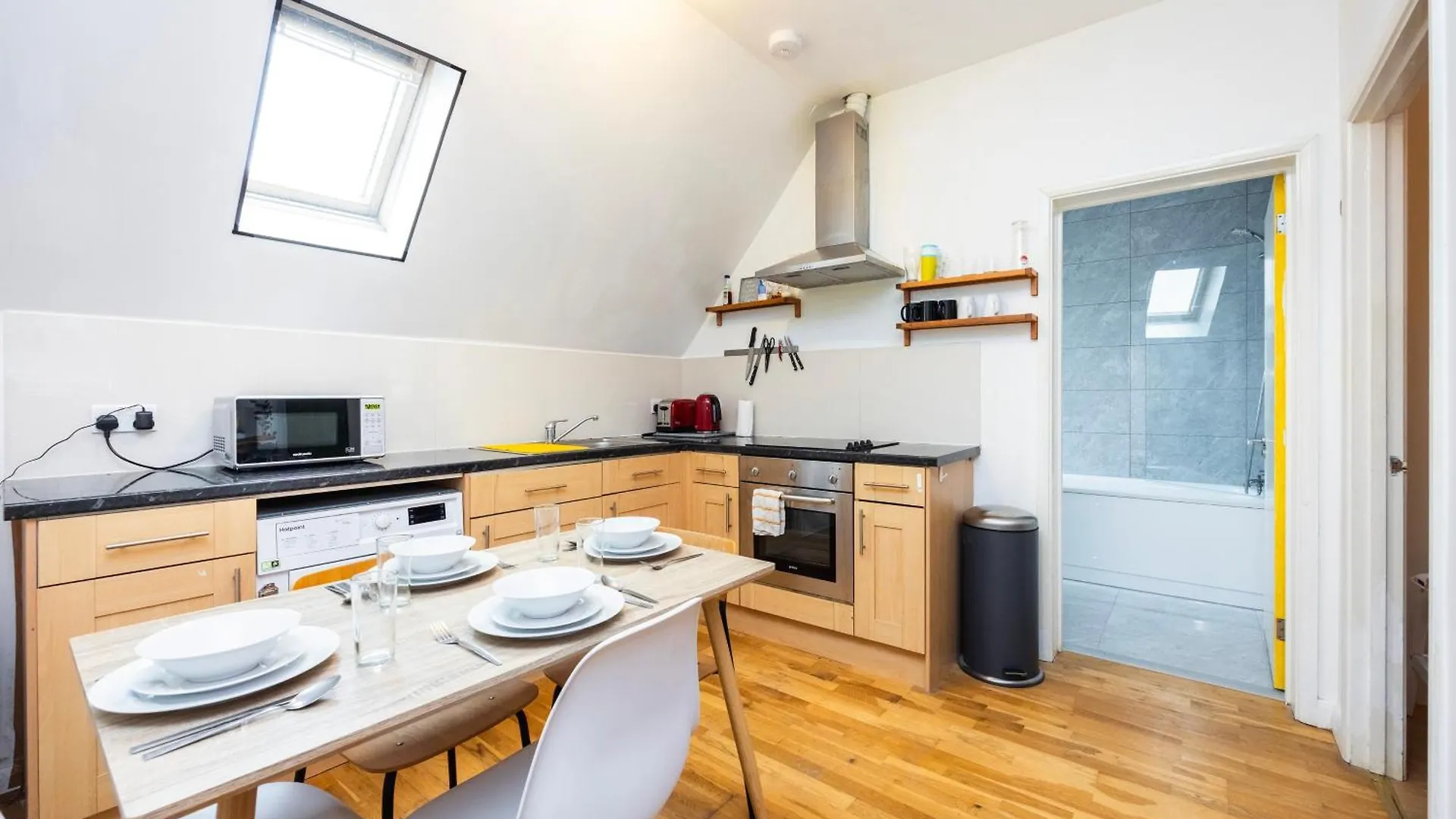 Vibrant Fresh Flat Near The Station - New Cross - Goldsmiths Lägenhet London Storbritannien