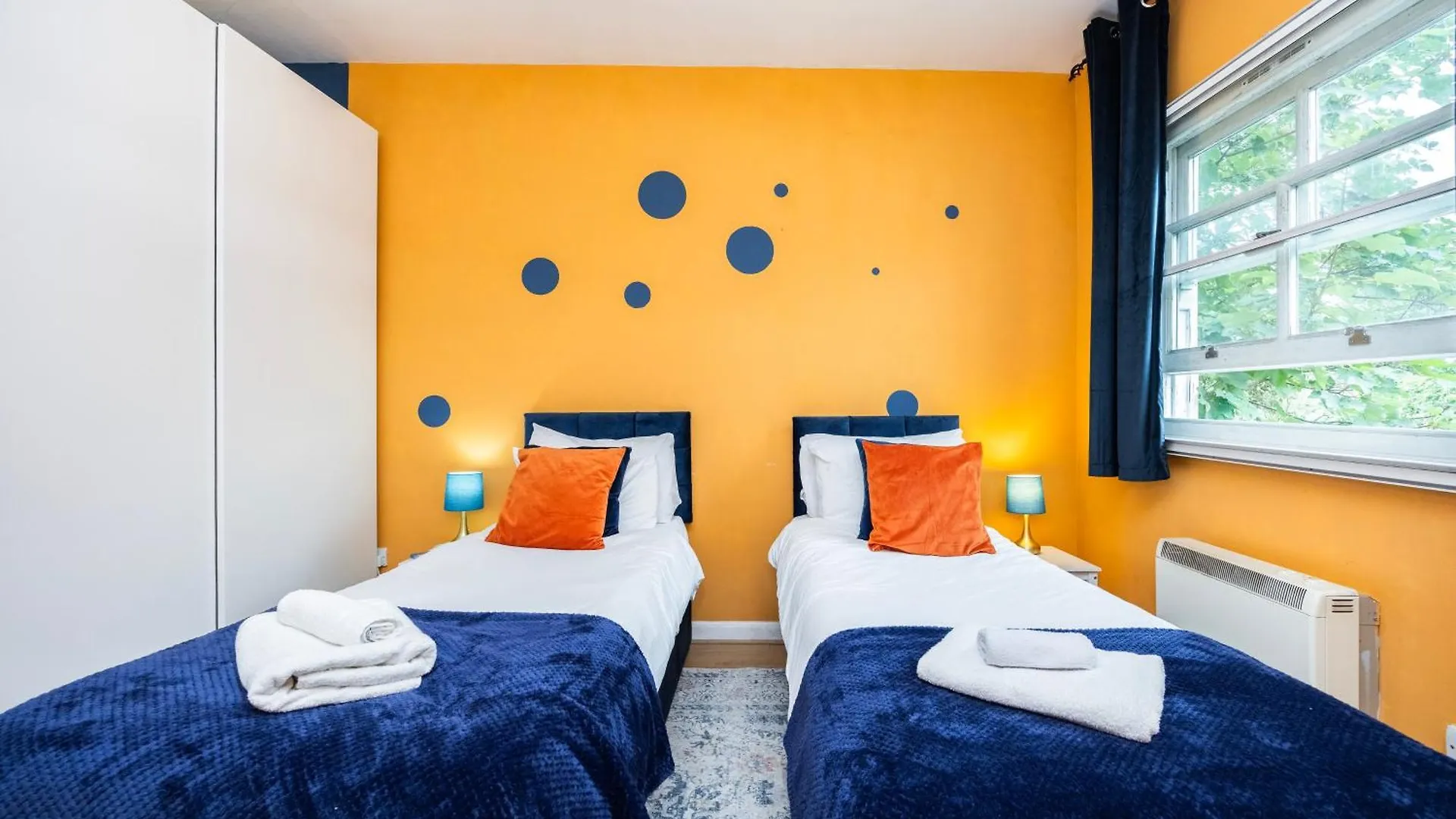 Vibrant Fresh Flat Near The Station - New Cross - Goldsmiths Lägenhet London 0*,